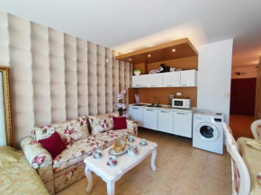 Dom-El Real Apartments in Sea View Complex